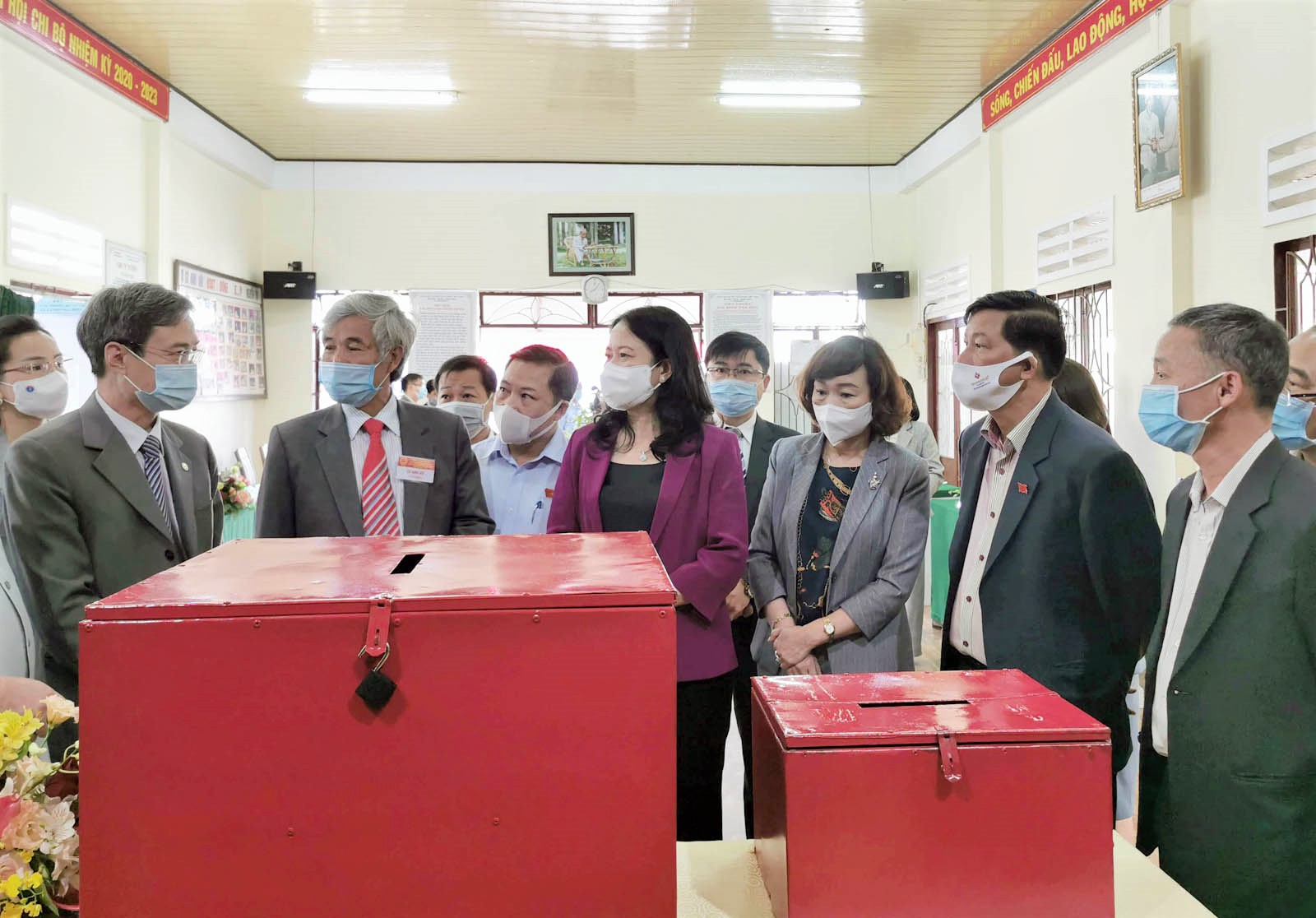 Phó chủ tịch nước Võ Thị Ánh Xuân kiểm tra công tác bầu cử tại Lâm Đồng

